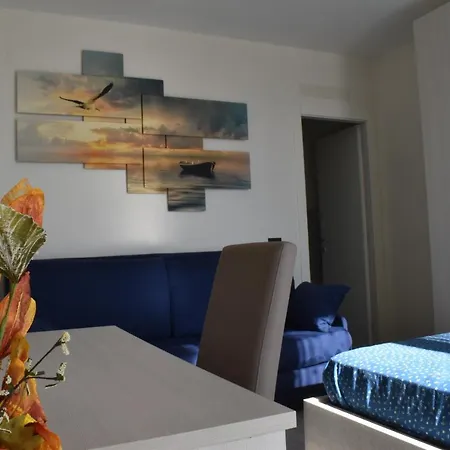 Paola サヴォーナ