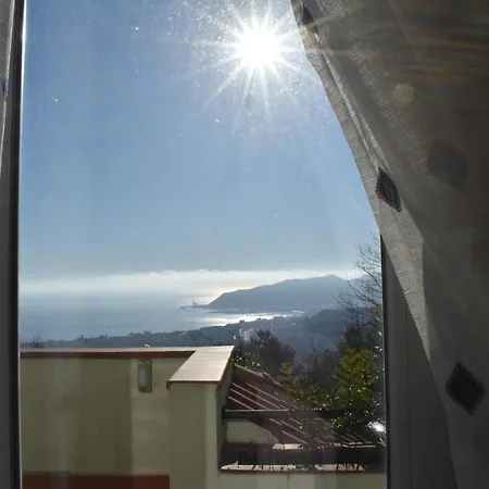 ベッド・アンド・ブレックファスト Paola サヴォーナ